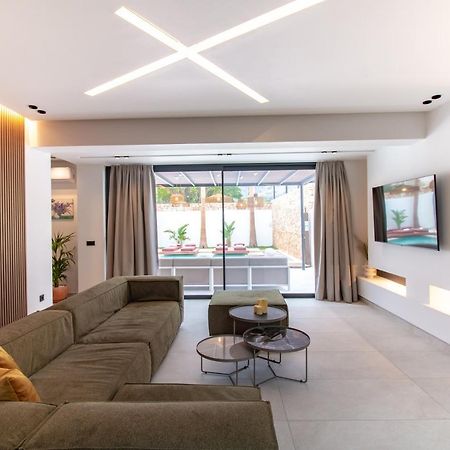 Stalea Luxury Villa Pefki  ภายนอก รูปภาพ